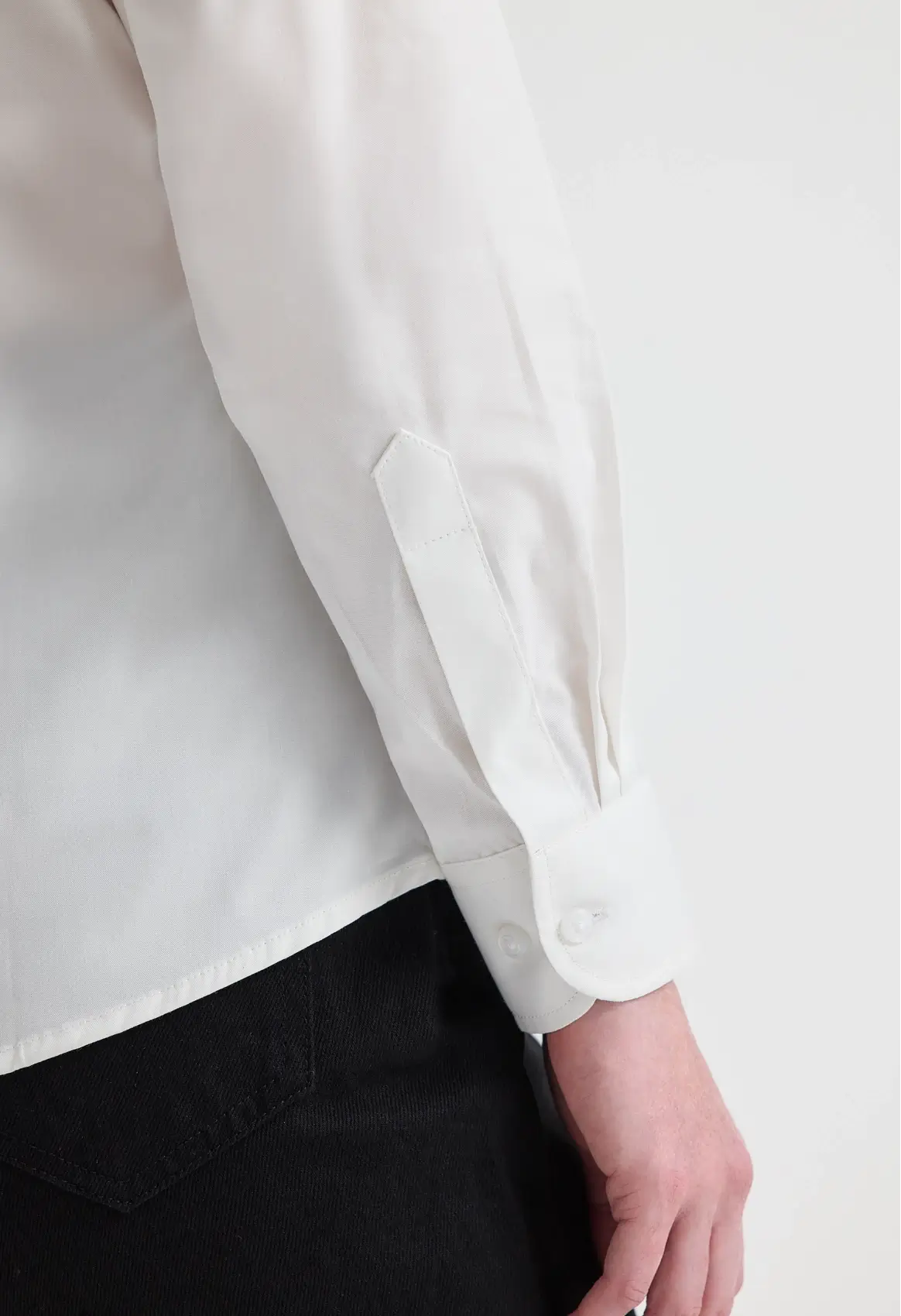 Uneek Ladies Pinpoint Oxford Long Sleeved Blouse