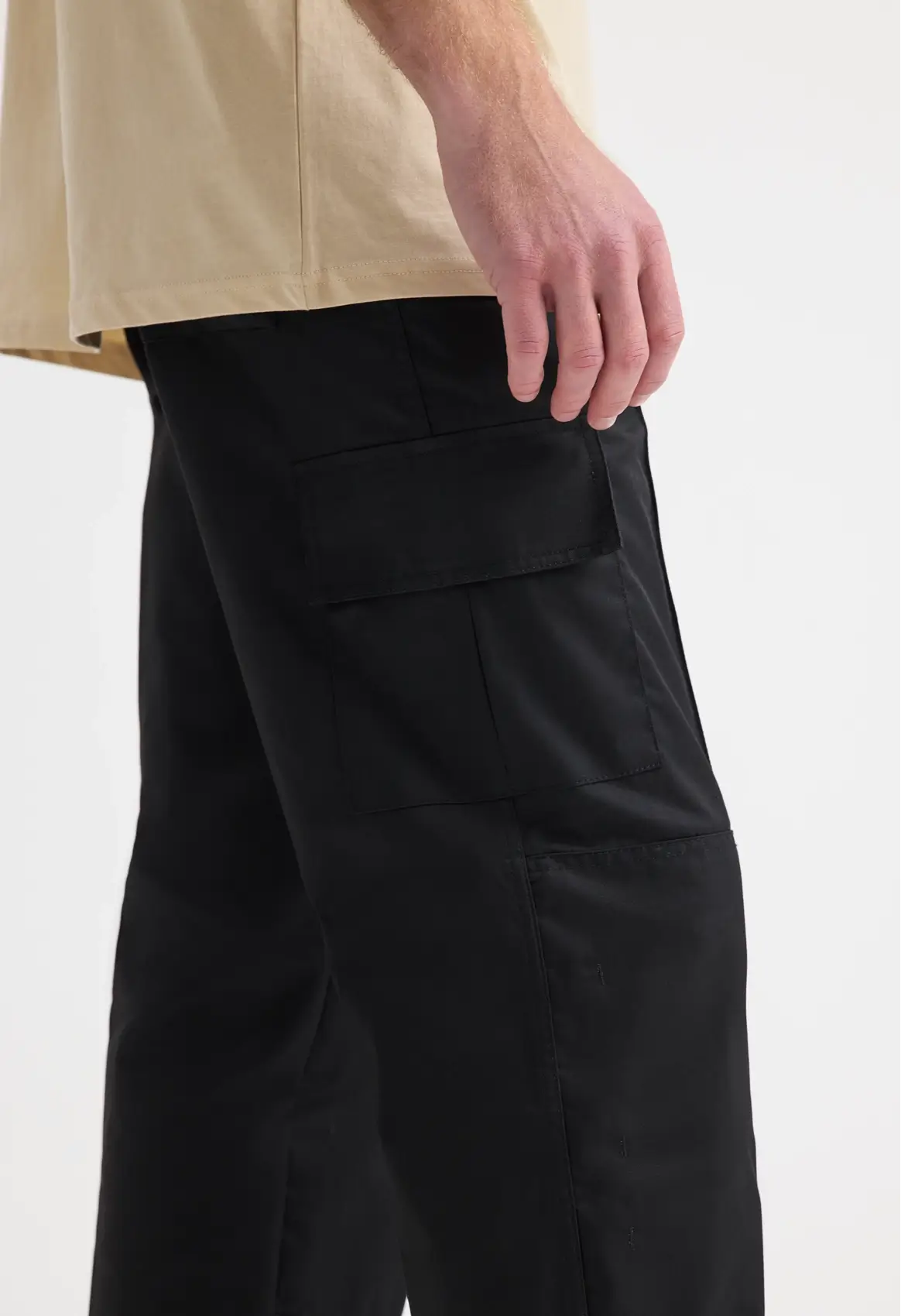 Uneek Cargo Trousers with Knee Pad Pocket